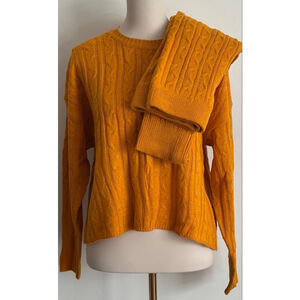 Women's TRENDY THREADS Mustard Cable Knit Crew Neck Sweater M